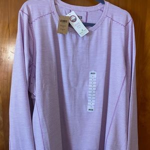 Womens long sleeve t-shirt with thumb hole. Size 3X